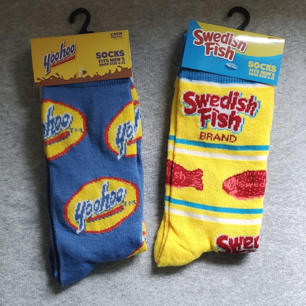 Yoohoo and Swedish Fish Men's Socks - Blue and Yellow